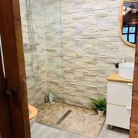 Mountain View Tiny House Chalet *